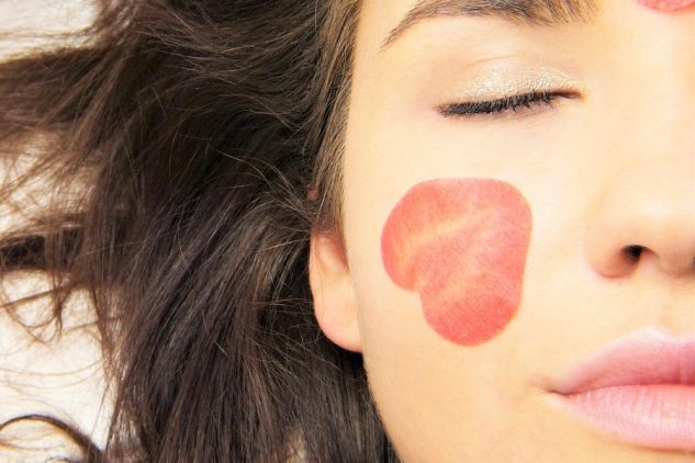 Сухість губ взимку