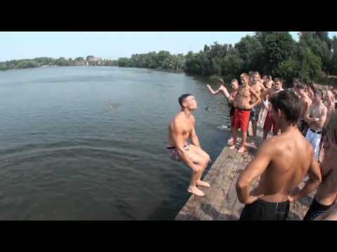 Красивые прыжки в воду