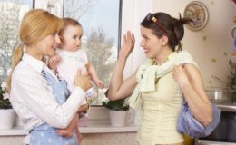 Как выбрать няню для малыша?