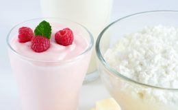 Кисломолочные продукты: правила прикорма