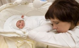 Кризис трехмесячного возраста: что с тобой, мама?