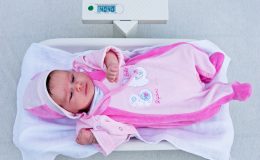 Ученые: младенцы нуждаются в добавках с железом