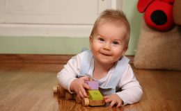 Чем занять годовалого непоседу?