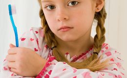 Как ухаживать за молочными зубами? 12 советов стоматолога