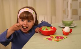 Три варианта вкусного завтрака для школьника