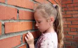 Как убедить ребенка говорить правду? 8 советов для родителей