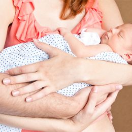Как происходит выписка из роддома?