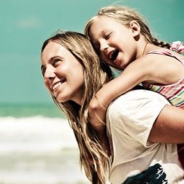 Няня на отдыхе с ребенком. Инструкция для родителей
