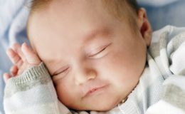 Як дізнатися, чи гаразд нервова система у немовляти?