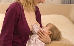 Грудне вигодовування та хвороба Альцгеймера – у чому зв’язок?