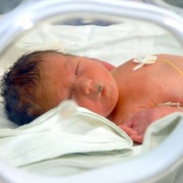 Невероятная правда: 9-летняя девочка стала мамой