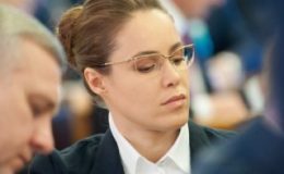 Министр Королевская помогает найти работу после декрета