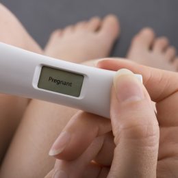 Перший місяць вагітності: що потрібно знати майбутній мамі?