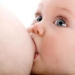 Ребенок отказывается от груди: как решить проблему?